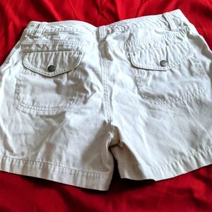 8p Sonoma petite khaki shorts